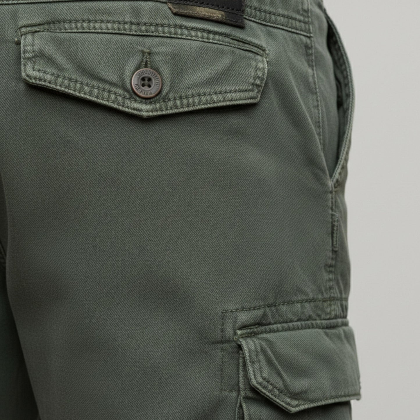 Men’s Utility Cargo Shorts-Gilviro