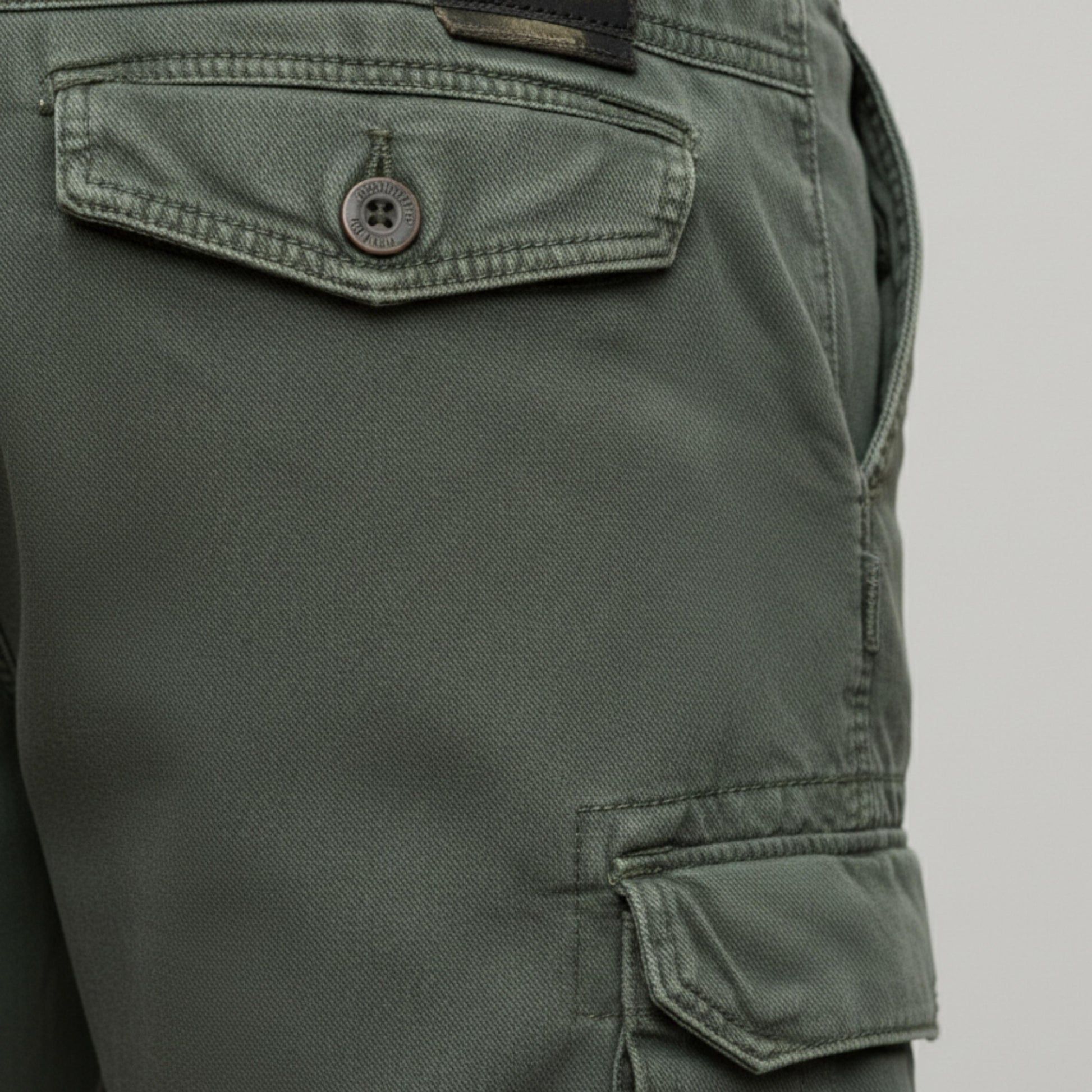 Men’s Utility Cargo Shorts-Gilviro