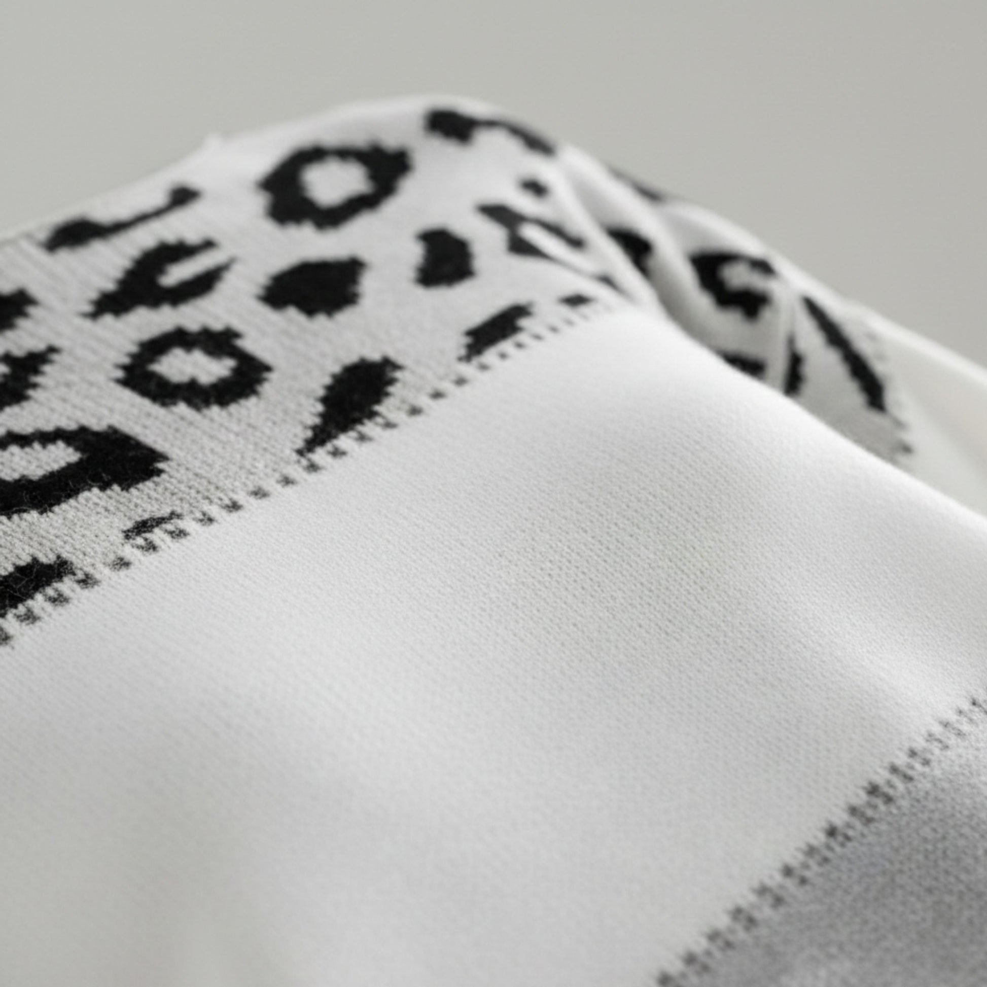 Women’s Knit Sweater Leopard Print Colour Block-Gilviro